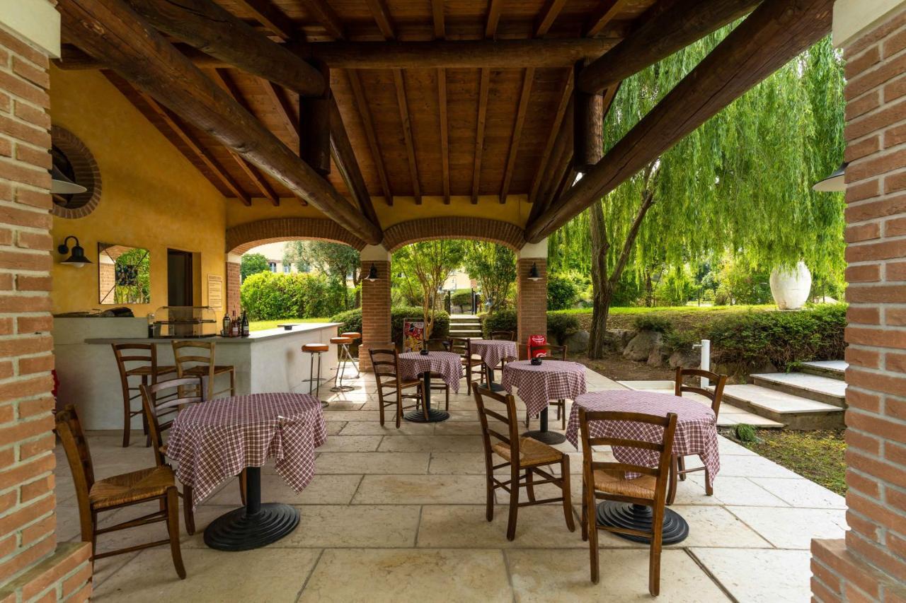 Agriturismo Corte Salandini Ponti sul Mincio Buitenkant foto